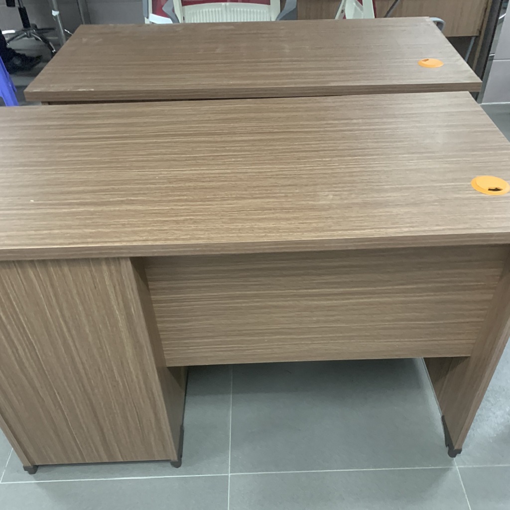 Bàn làm việc AT120SHL3D